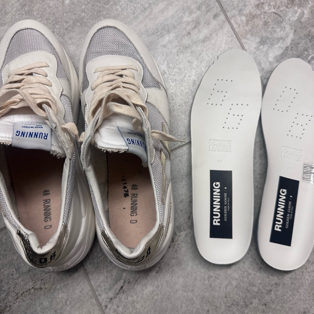 Like New Golden Goose Running Sole Sneakers size 40/ US 10 - Picture 7 of 8